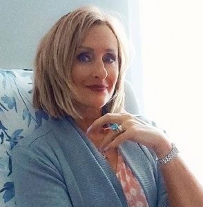 Meet your Posher, Leslie